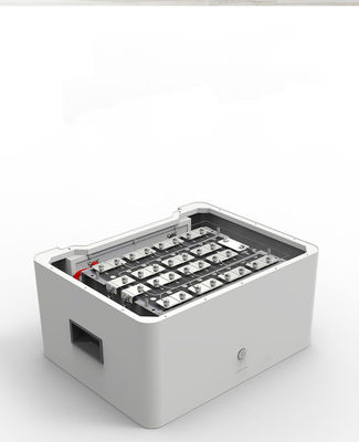 Baterai Lithium Penyimpanan Energi Stackable Tahan Debu 6000 Siklus Dengan Monitor Jarak Jauh