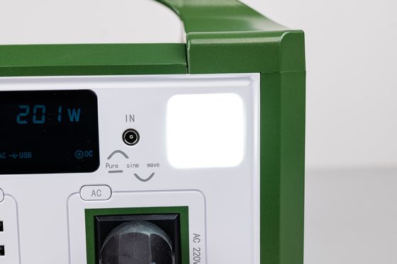 Efisiensi Tinggi AC 300W 220V Output Portable Solar Generator Rechargeable LifePO4 Baterai Untuk Hiking Outdoor