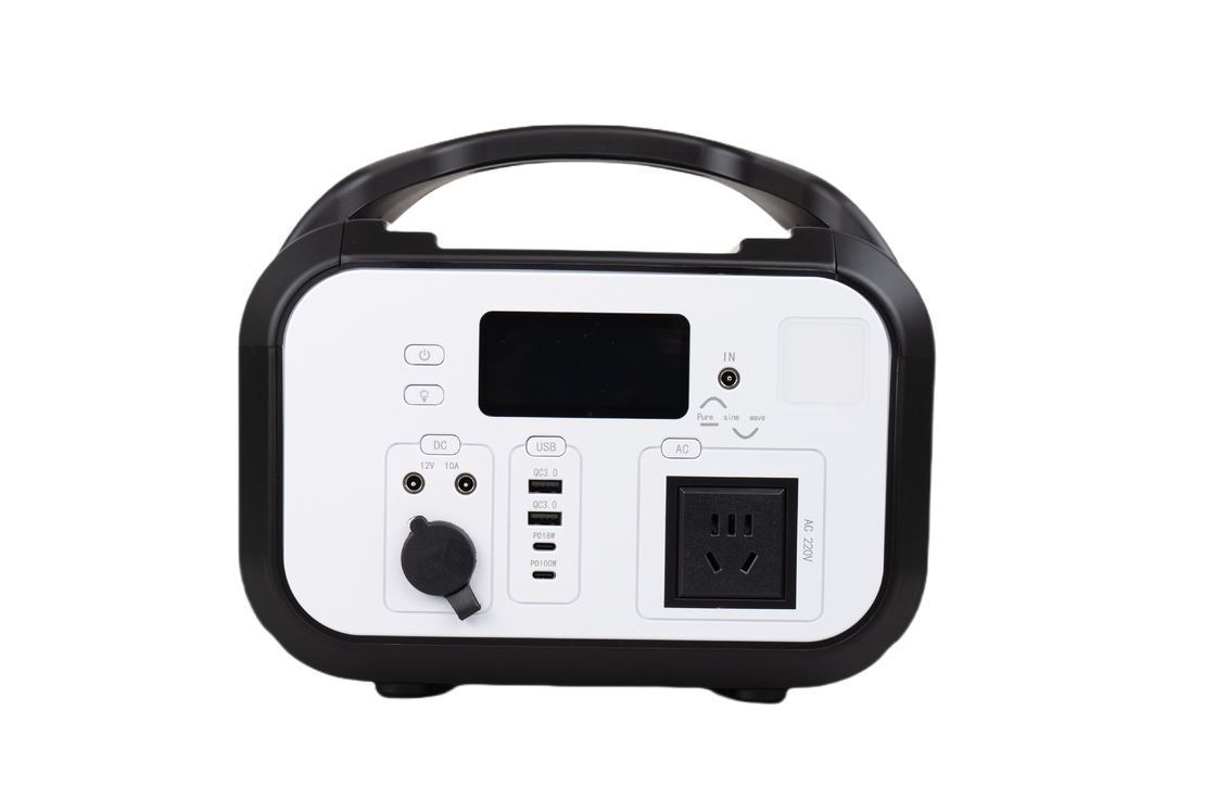 600W Matt Hitam Plastik Kandang Efisiensi Tinggi MPPT Dukungan Solar Mobile Power Bank Dengan Bluetooth